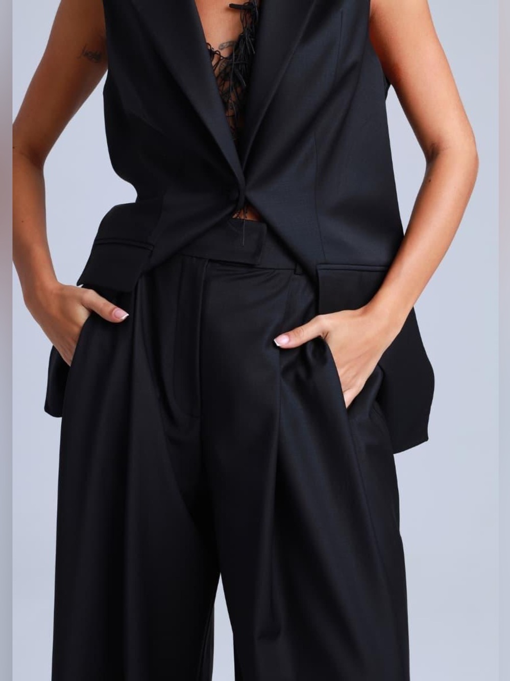 Etna Shirts Deep Black Wide Leg Virgin Wool Pants Pleated Size Large Like New - Picture 4 of 15